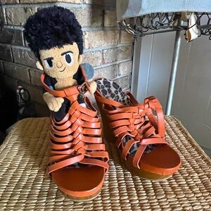 Jessica Simpson | Orange Wedges